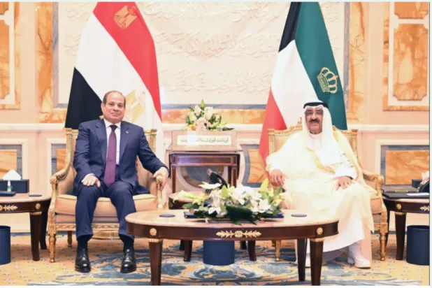 أمير الكويت الشيخ مشعل الصباح والرئيس المصري عبد الفتاح السيسي في قصر بيان بالكويت أبريل 2025 (كونا)
