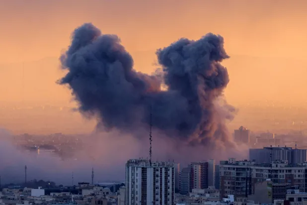 تصاعد الدخان إثر ضربة على العاصمة الإيرانية طهران يوم 3 مارس 2026 (أرشيفية - أ.ف.ب)