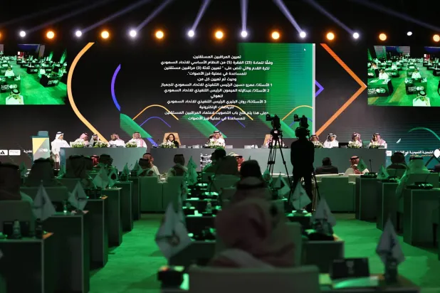 من الجمعية العمومية التي عقدها اتحاد الكرة السعودي في الرياض (تصوير: سعد العنزي)