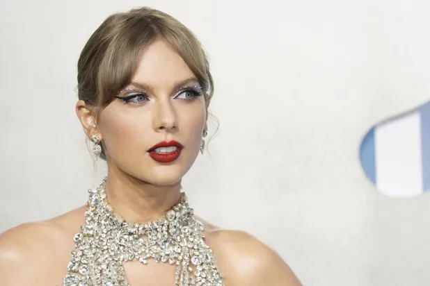 Taylor Swift arrives at the 2022 MTV Video Music Awards at the Prudential Center in Newark, New Jersey, US, August 28, 2022. (Reuters) 