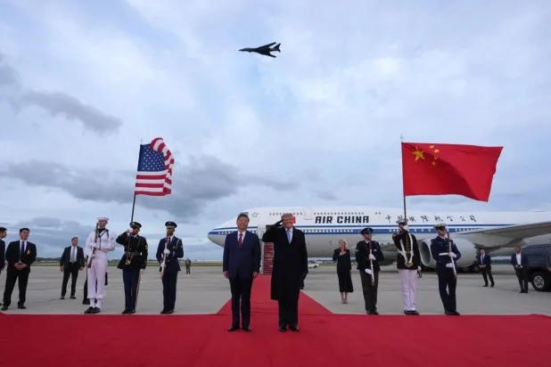 Şi ve Trump'ın görüşmesinde birçok konu ele alınsa da beklenen somut sonuçlar gelmedi (AP)