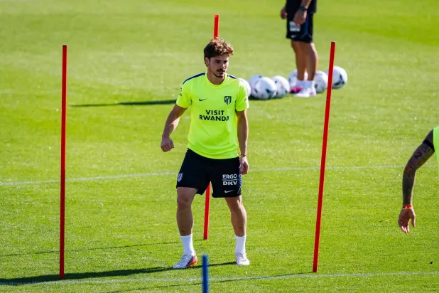 01 September 2026, Spain, Madrid: Atletico de Madrid's Julian Alvarez in action during the team's training session at Atletico de Madrid Training Complex ahead of the Spanish Primera Division soccer match against Athletic Club. (dpa)