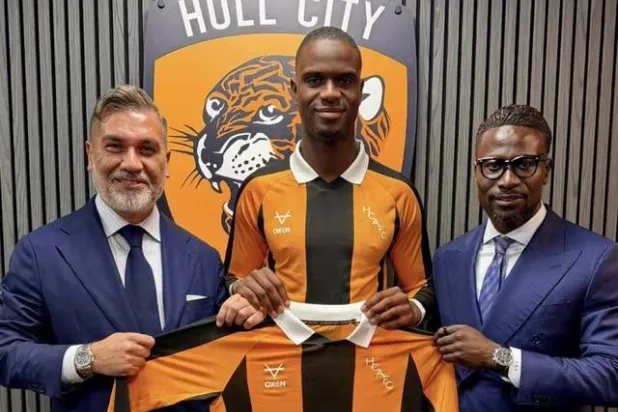 الألماني إلياس أنساه إلى هال سيتي (نادي هال سيتي)