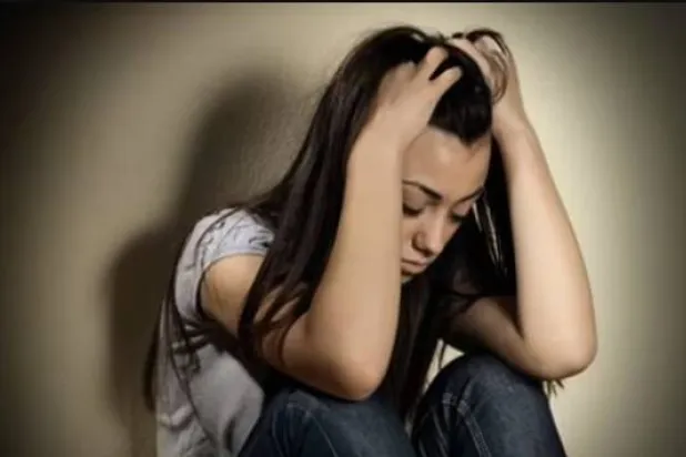 قد يكون التعامل مع شخص سام أو مؤذٍ أمراً مرهقاً (رويترز)