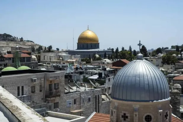 صورة جوية لقبة الصخرة والمسجد الأقصى في القدس (د.ب.أ)