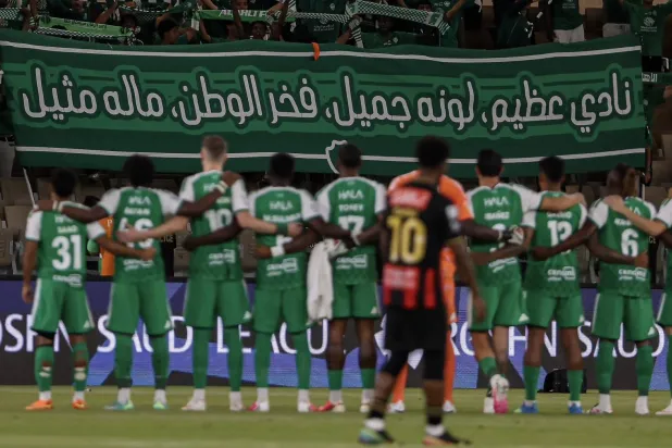ميندي قال إنه متأكد أنه جماهير الأهلي يحبون كل واحد منا أيضاً (رابطة الدوري السعودي) 