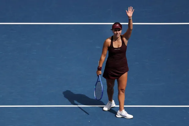 NEW YORK, NEW YORK - SEPTEMBER 04: Jessica Pegula of the United States celebrates after defeating Leylah Fernandez of Canada in their Women's Singles Third Round match on Day Six of the 2026 US Open at USTA Billie Jean King National Tennis Center on September 04, 2026 in the Flushing neighborhood of the Queens borough of New York City. Sarah Stier/Getty Images/AFP