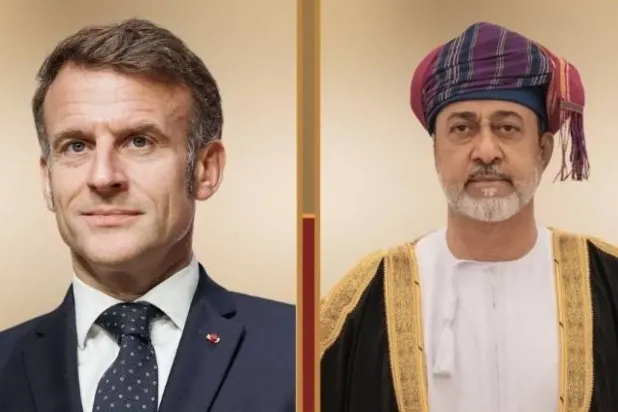 Fransa Cumhurbaşkanı Emmanuel Macron ve Umman Sultanı Heysem bin Tarık (ONA)