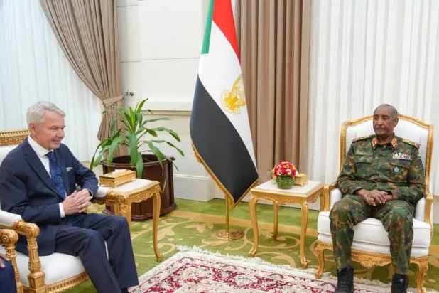 لقاء رئيس مجلس السيادة السوداني عبد الفتاح البرهان مع المبعوث الشخصي للأمين العام للأمم المتحدة بيكا هافيستو (مجلس السيادة) 