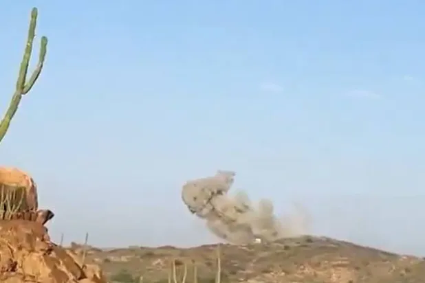 غارة لطيران الجيش اليمني في مديرية الزاهر بمحافظة البيضاء (إكس)