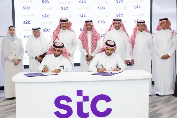 مركز الملك سلمان لأبحاث الإعاقة ومجموعة stc يوقّعان اتفاقية رعاية استراتيجية