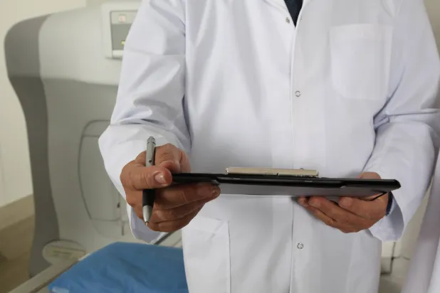 الأشخاص الذين يعانون تصلب الشرايين الكامن لا يلتفتون في العادة إلى عوامل الخطورة المرتبطة بالمرض مثل ضغط الدم والكوليسترول (بيكساباي)