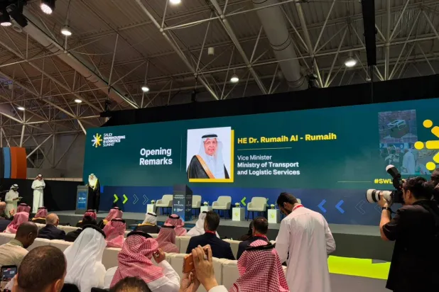 الرميح خلال كلمته الافتتاحية في المعرض السعودي للمستودعات والخدمات اللوجستية (الشرق الأوسط)
