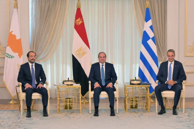 الرئيس المصري يستقبل نظيره القبرصي ورئيس الوزراء اليوناني في العلمين الثلاثاء (الرئاسة المصرية)