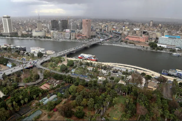  مصر تؤكد بشكل متكرر تضامنها مع الدول العربية ضد أي اعتداءات تمس أمنها (رويترز)