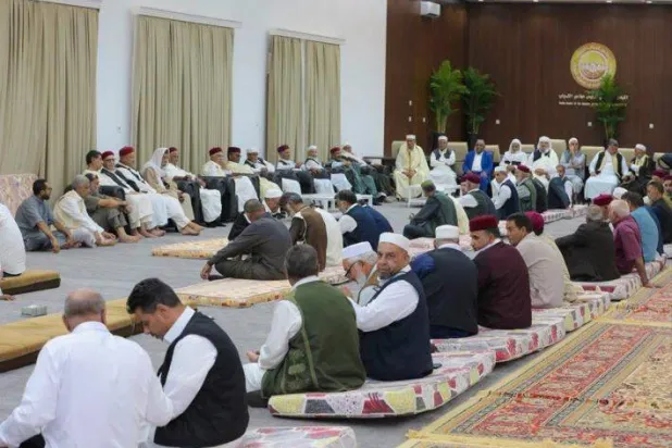 اجتماع لرئيس البرلمان الليبي عقيلة صالح مع قيادات وشخصيات قبلية (المنبر الإعلامي لقبيلة «الزوي»)