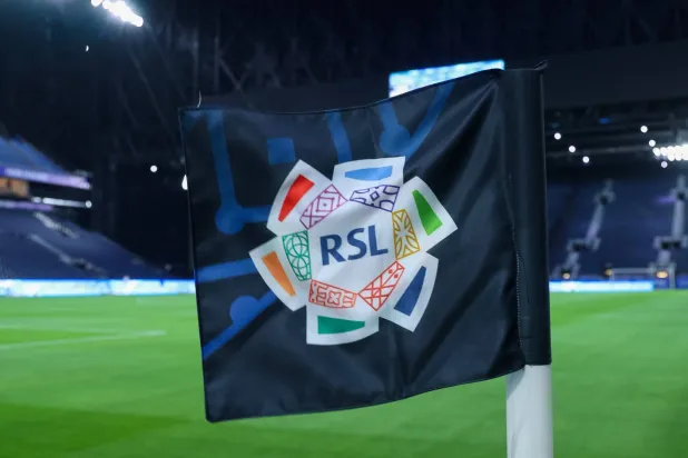 الرابطة أبدت استنكارها للأحداث التي شهدتها مباراة الهلال والتعاون (الشرق الأوسط)
