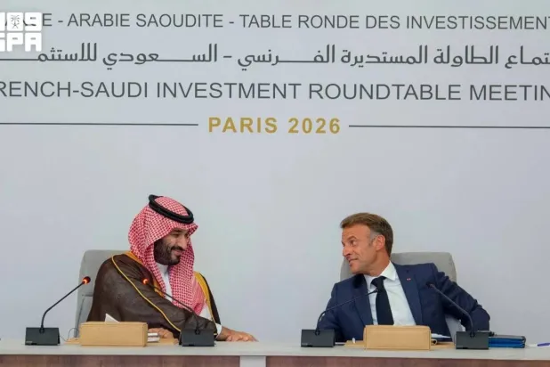 Prince Mohammed bin Salman, Saudi Crown Prince and Prime Minister, and French President Emmanuel Macron chair the French-Saudi investment roundtable in Paris in August. (SPA) 