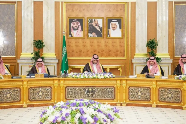 الأمير محمد بن سلمان ولي العهد رئيس مجلس الوزراء خلال الجلسة في جدة (واس)