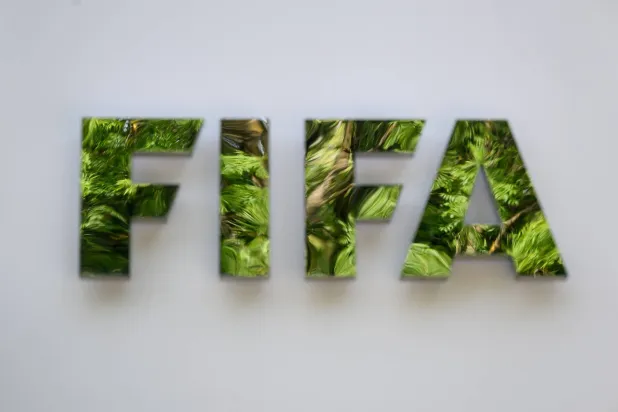 «فيفا» سيعرض مراجعة مقترح «فيفا فوروارد إنتربرايز» الذي تم سحبه على مجلس الاتحاد (أ.ف.ب)