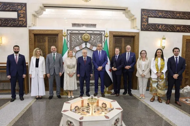 استقبل رئيس مجلس الشعب الدكتور عبد الحميد العواك وفداً من مجلس الشيوخ الفرنسي بحضور مكتب المجلس