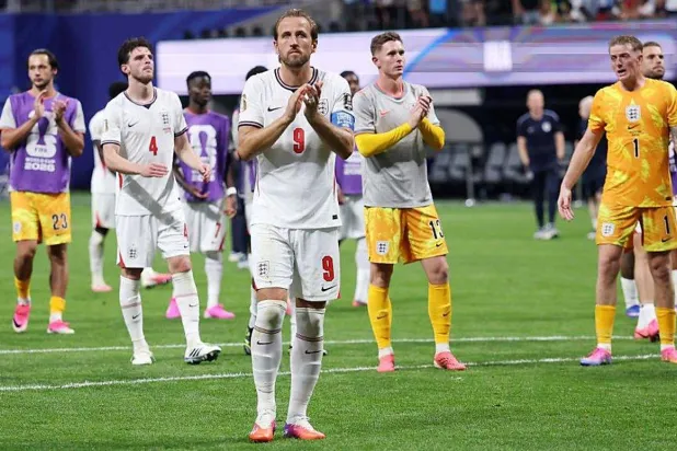 أحلام إنجلترا في التتويج بكأس العالم انتهت بالهزيمة الموجعة أمام الأرجنتين (إ.ب.أ)