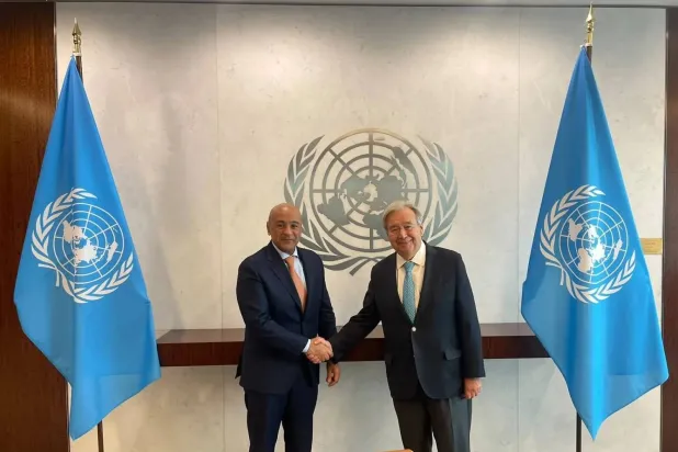 UN Secretary-General Antonio Guterres and GCC Secretary-General Jasem AlBudaiwi meet in New York. (GCC)