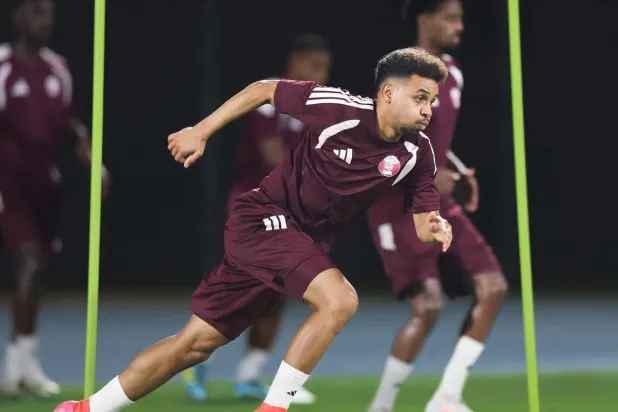 يتمسك المنتخب القطري لكرة القدم بالحرس القديم خلال منافسات كأس الخليج (منتخب قطر)