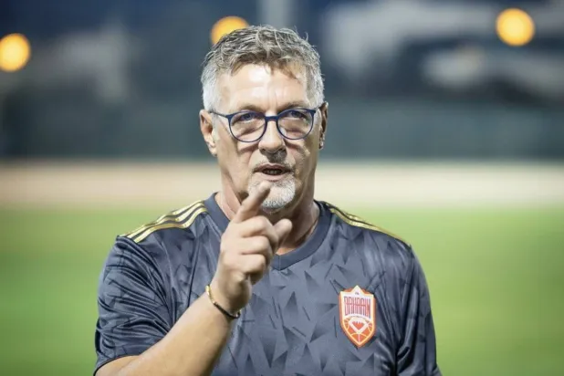 الكرواتي دراغان تالاييتش مدرب المنتخب البحريني (الاتحاد البحريني) 