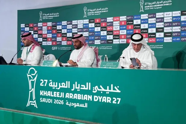 جاسم الرميحي الأمين العام للاتحاد الخليجي لكرة القدم خلال مؤتمر صحافي (الشرق الأوسط)