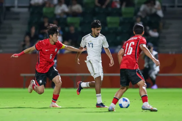 من مباراة المنتخب السعودي تحت 21 عاماً أمام كوريا الجنوبية (الشرق الأوسط)