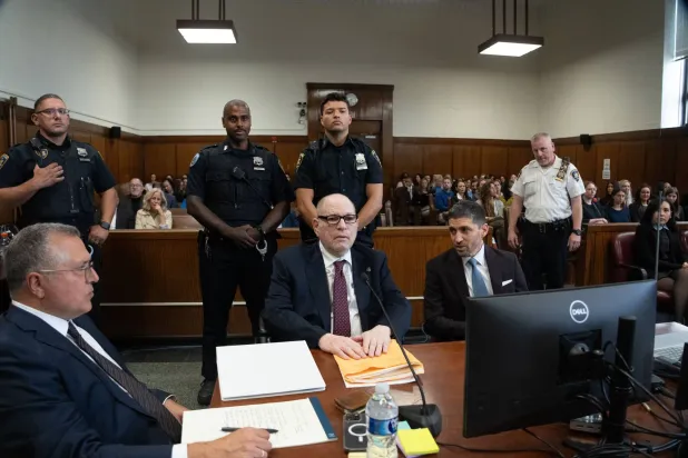  Harvey Weinstein appears in Manhattan Court for sentencing Wednesday, Sept. 23, 2026 in New York. (Steven Hirsch/New York Post via AP, Pool) 