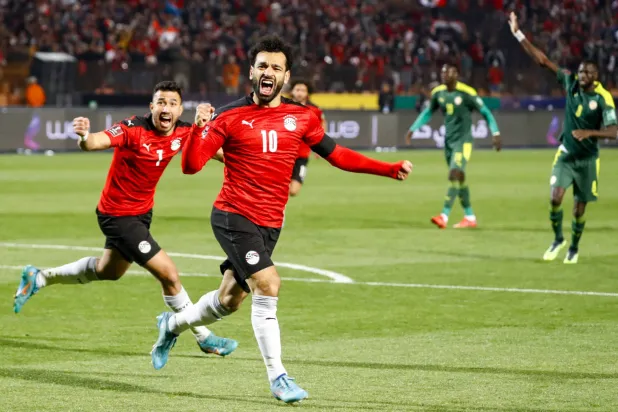صلاح يحمل أمال منتخب مصر من أجل بداية قوية في تصفيات افريقيا (ا ف ب)