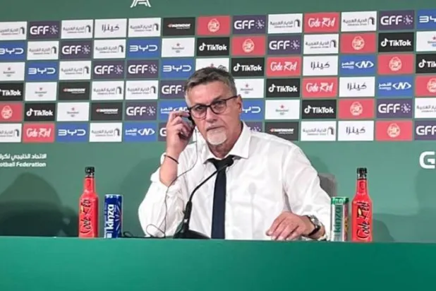 الكرواتي دراغان تالاييتش مدرب المنتخب البحريني (الشرق الأوسط)