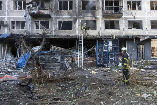 A Ukrainian rescuer works at the site of a Russian attack on a five-story residential building in Kyiv, Ukraine, 26 September 2026, amid the Russian invasion. EPA/MAXYM MARUSENKO