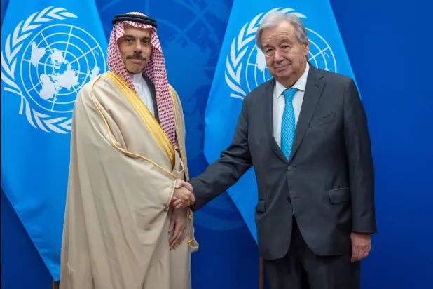 Saudi Foreign Minister Prince Faisal bin Farhan and UN Secretary-General Antonio Guterres (SPA)