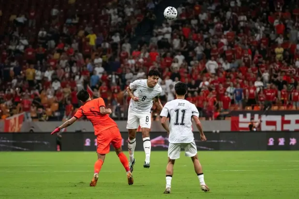 نيوزيلندا هزمت الصين بثلاثية وديّاً (منتخب نيوزيلندا)