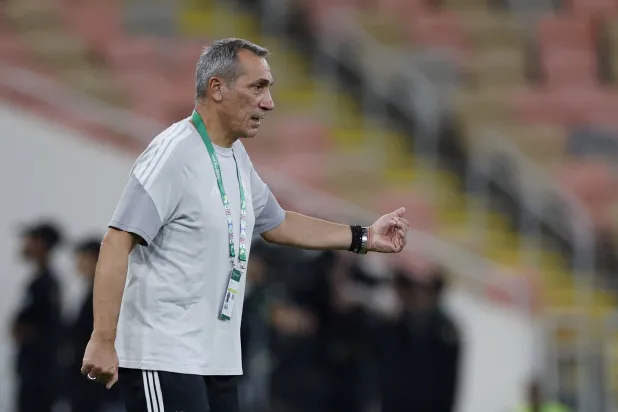 جيورجيوس دونيس (رويترز)