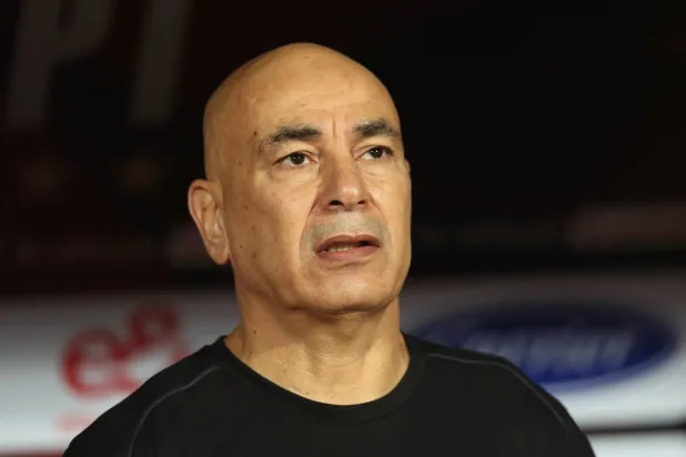 حسام حسن المدير الفني للمنتخب المصري لكرة القدم (رويترز)