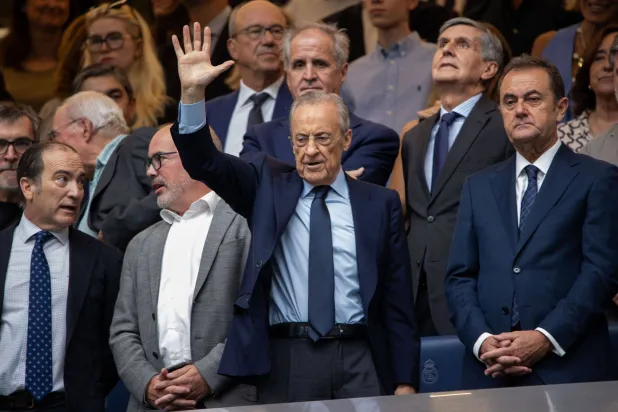 فلورنتينو بيريز رئيس ريال مدريد (د.ب.أ)