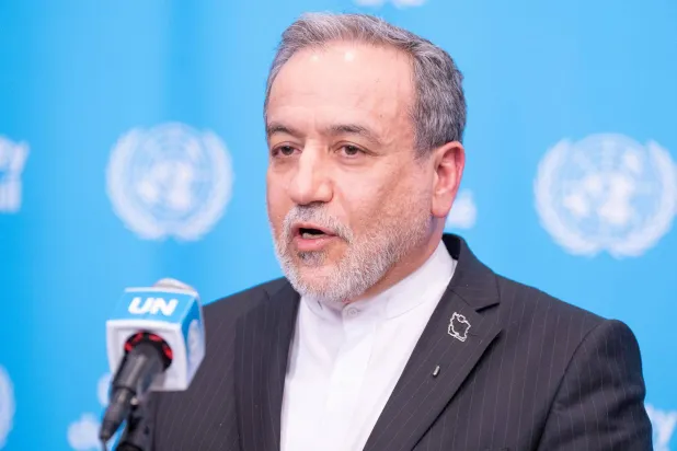 طهران تنتظر رداً أميركياً على مقترحها... وتلوح باستهداف بنى تحتية 