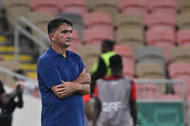 الكرواتي زلاتكو داليتش مدرب منتخب الإمارات (تصوير: علي خمج) 