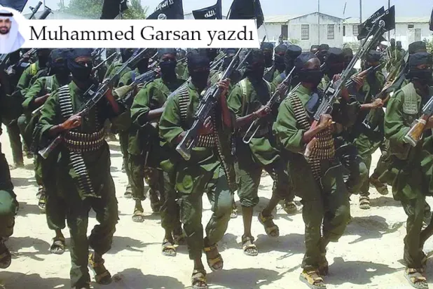 (foto altı) Somali’deki eş-Şebab örgütünün üyeleri (Arşiv – AFP)