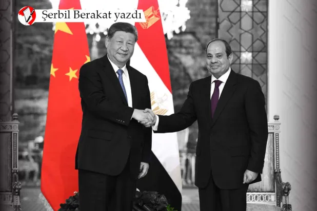 Çin Devlet Başkanı Şi Cinping, Kahire'de görüştüğü Mısır Devlet Başkanı Abdulfettah es-Sisi ile el sıkışıyor, 2 Eylül 2026 (AP) 