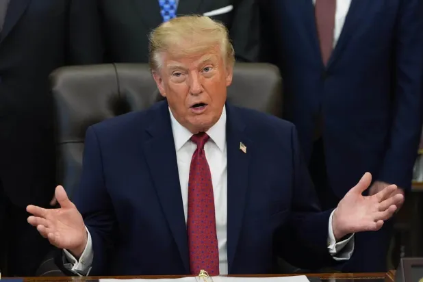 ABD Başkanı Donald Trump, Massachusetts Teknoloji Enstitüsü'nde (MIT) tanınmış bir fizikçi olan merhum amcasından "en yüksek IQ'yu" miras aldığını ima etti (AP)