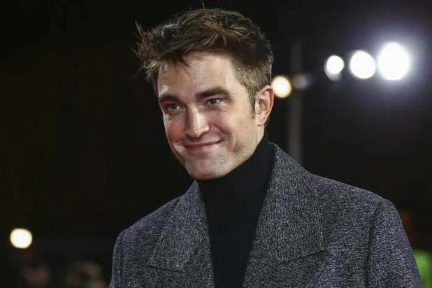 Robert Pattinson, Alacakaranlık'ın çekimleri sırasında satın aldığı lüks araba yüzünden utandırıcı olaylar yaşadığını açıkladı (AP)