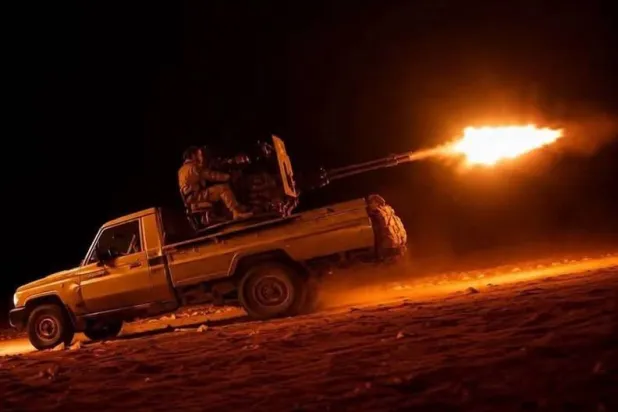 Yemeni government forces engage in fierce clashes to prevent Houthis from infiltrating Taiz (Military Media)