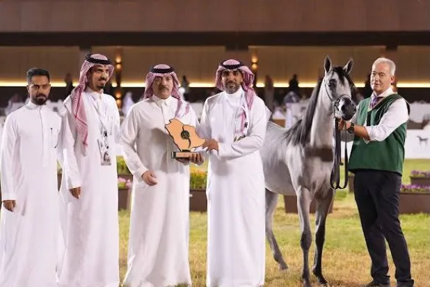جانب من تتويج الأبطال (الشرق الأوسط)