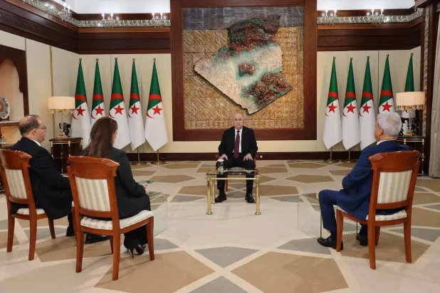 تبون: سفننا تواصل عبور هرمز وليس لدينا مشاكل مع أحد