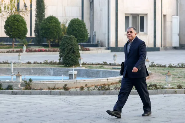 وزير النفط الإيراني يستقيل... وبزشكيان يعيّن قائماً بالأعمال